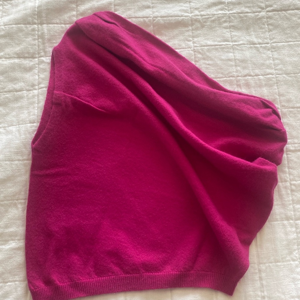 Pink Astr off shoulder sweater size xs